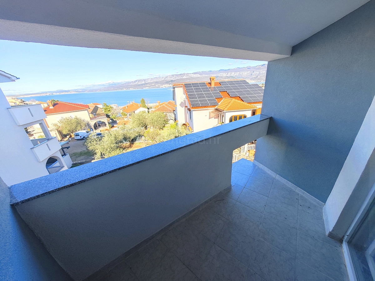 Šilo, in vendita, eccezionale appartamento al secondo piano in una posizione vicino al mare