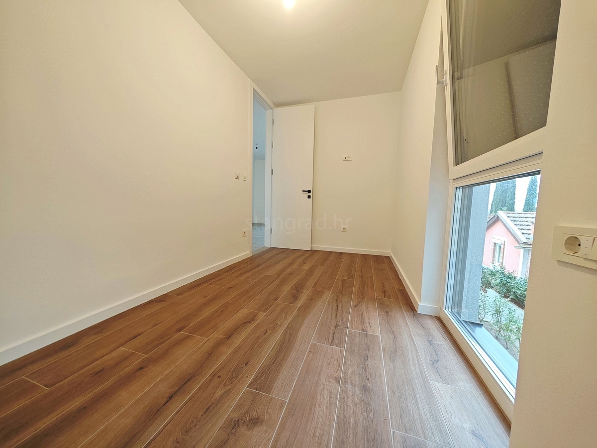 Omišalj, vendita, eccezionale appartamento al primo piano vicino al mare!