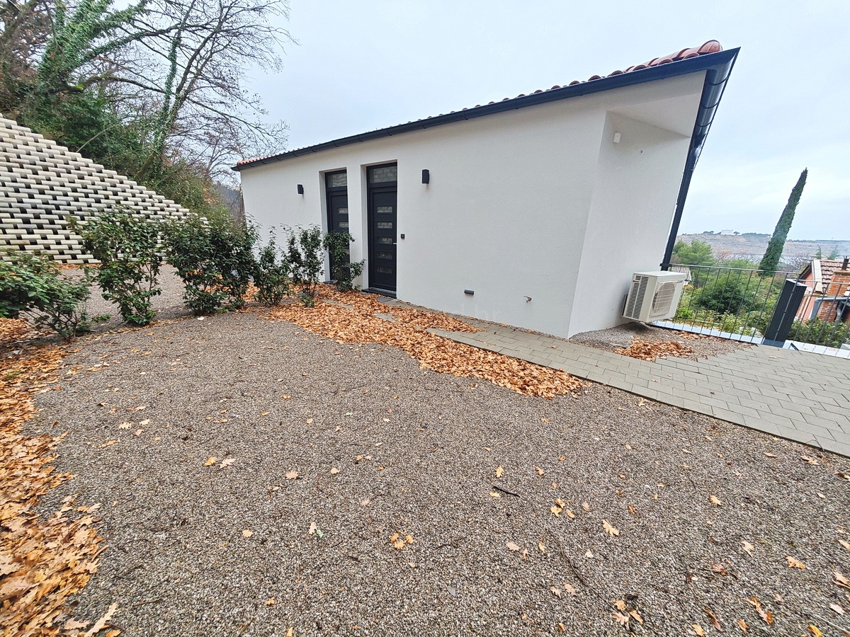 Omišalj, vendita, eccezionale appartamento al primo piano vicino al mare!