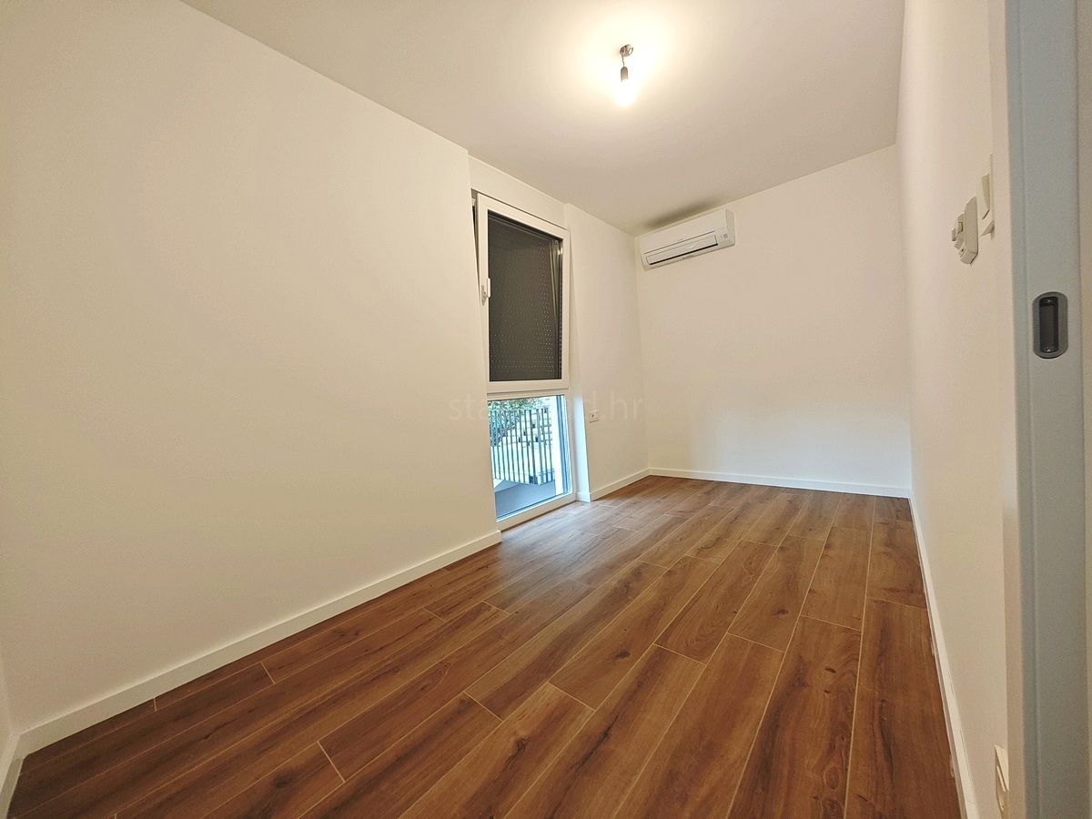 Omišalj, vendita, eccezionale appartamento al primo piano vicino al mare!