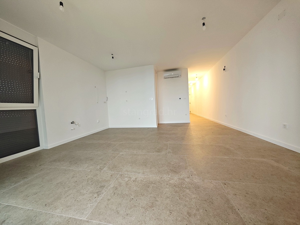 Omišalj, vendita, eccezionale appartamento al primo piano vicino al mare!