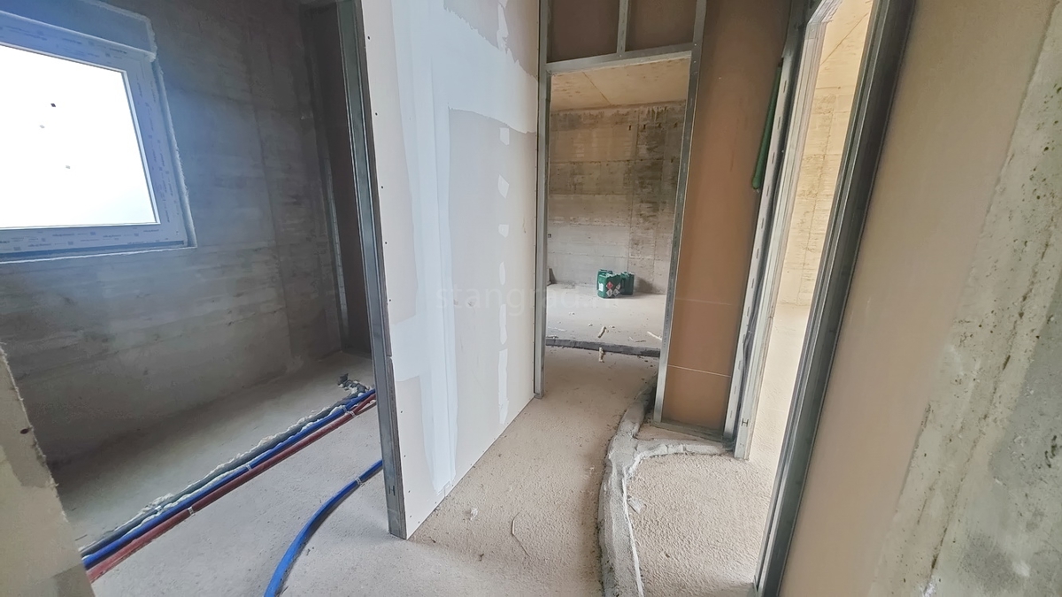 Krk, appartamento al 2° piano di un nuovo edificio in ottima posizione!