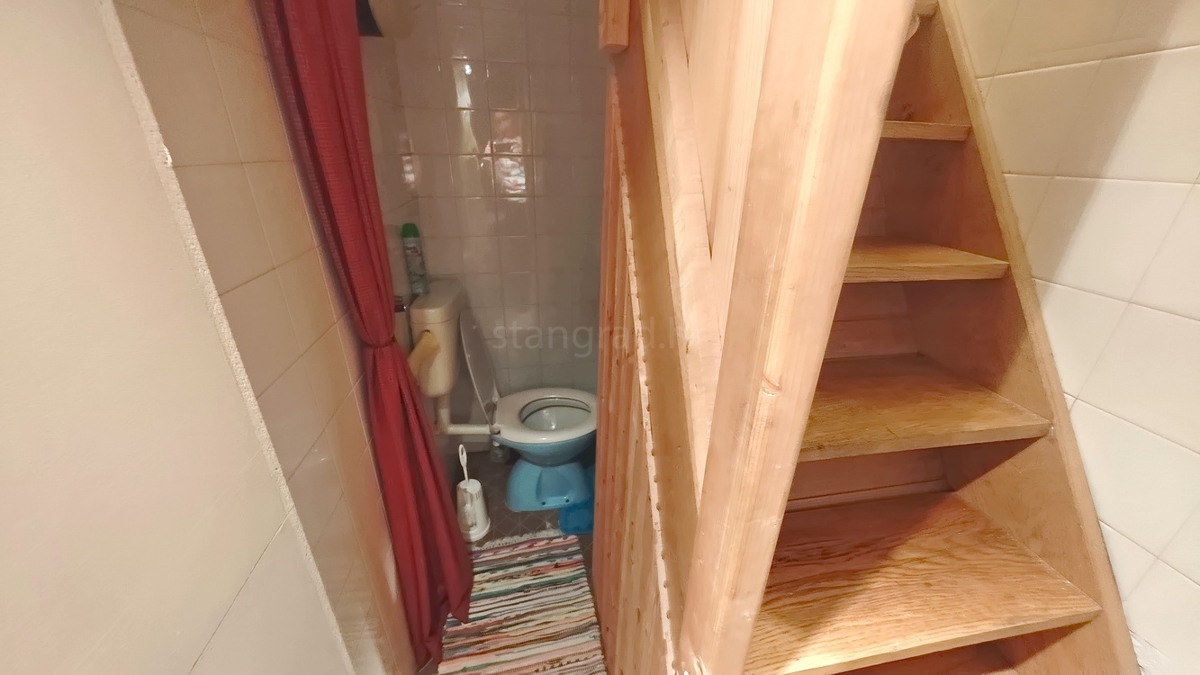 Krk, casa in pietra con terrazza e vista mare!