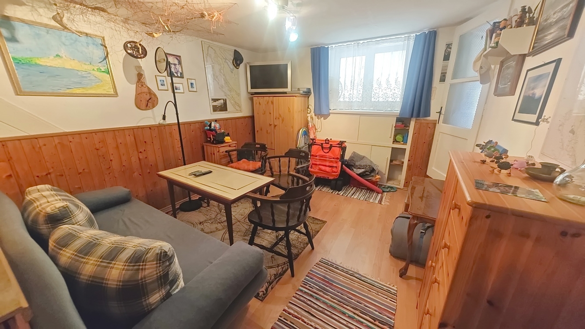 Krk, casa in pietra con terrazza e vista mare!