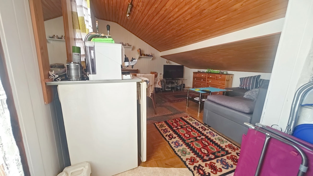 Krk, casa in pietra con terrazza e vista mare!