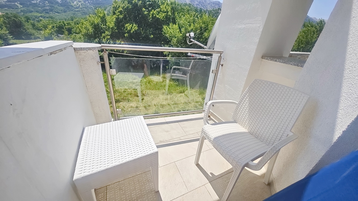 Baška, appartamento duplex vicino al mare!