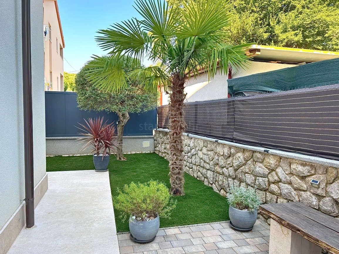 Dobrinj, bellissima villa con piscina e ampio giardino!