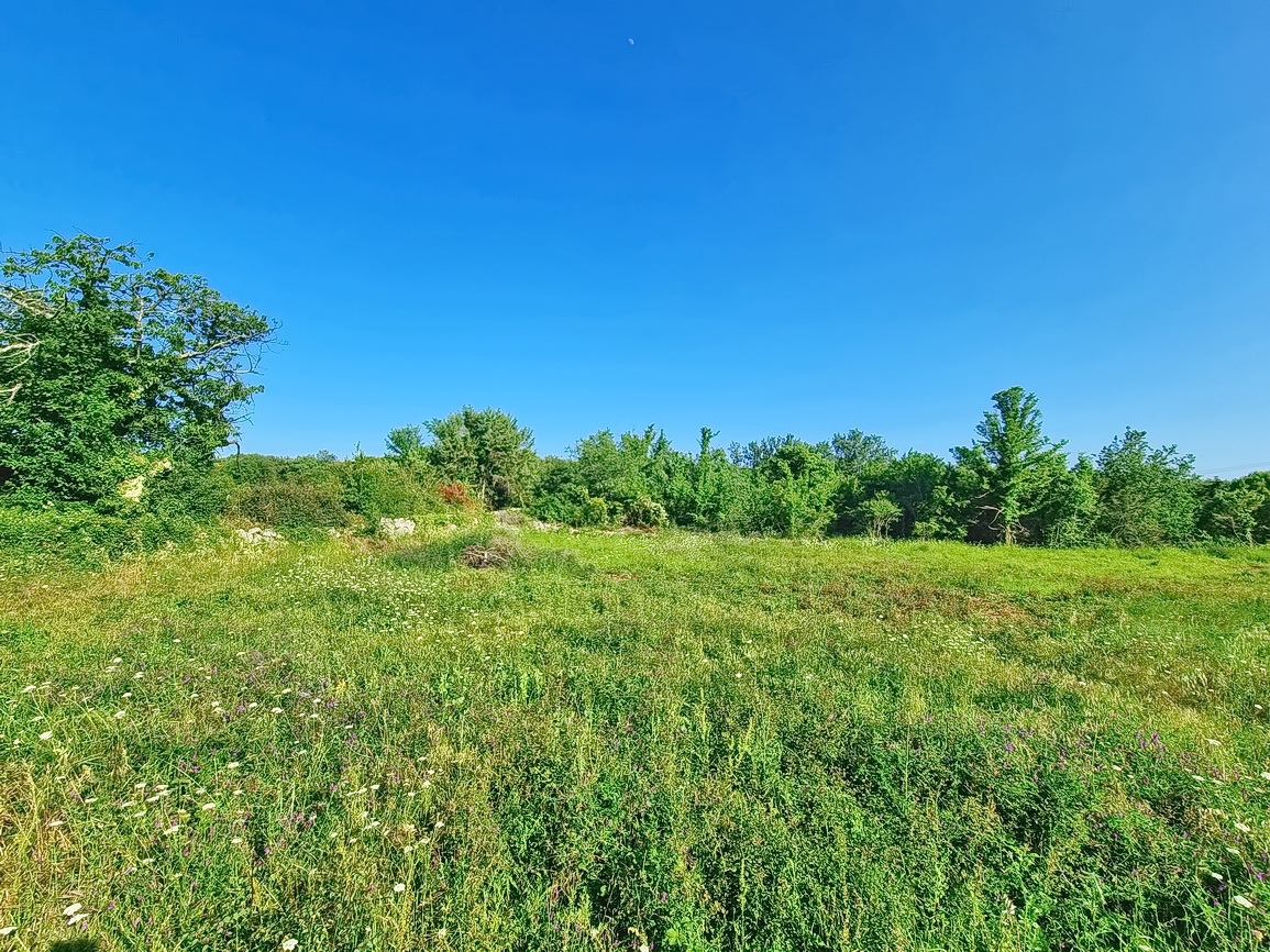 Zona di Krk, terreno edificabile in zona urbana!