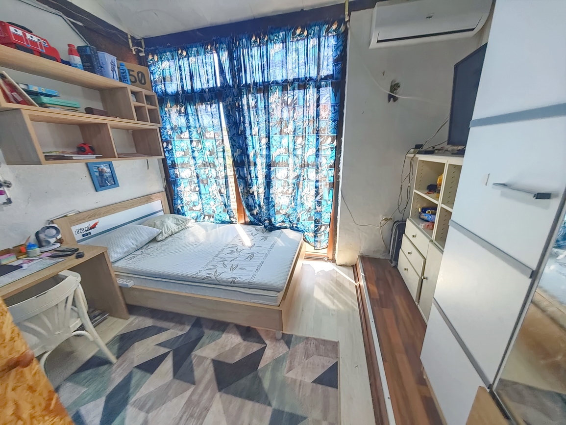 Punat, casa bifamiliare con due appartamenti separati in ottima posizione!