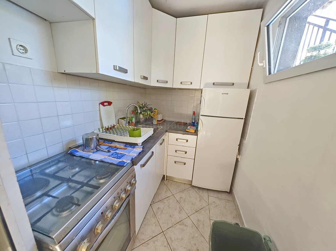 Punat, casa bifamiliare con due appartamenti separati in ottima posizione!