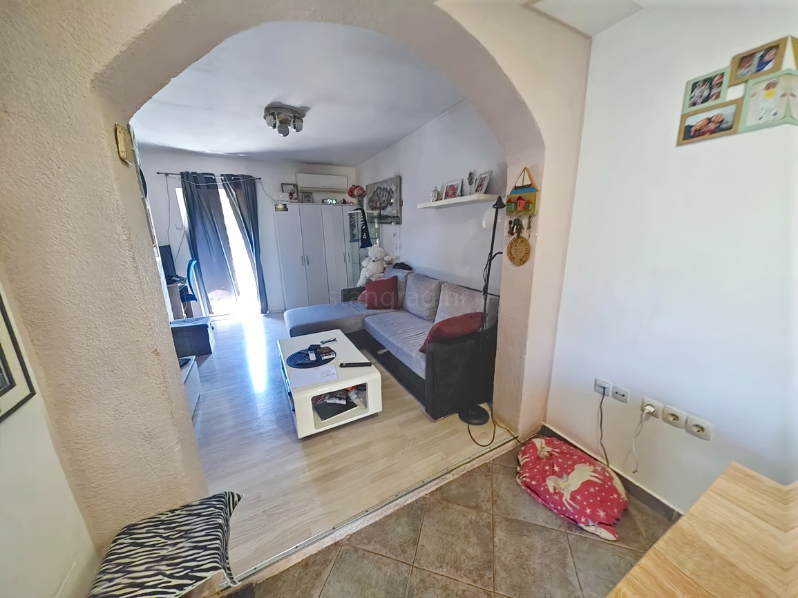 Punat, casa bifamiliare con due appartamenti separati in ottima posizione!