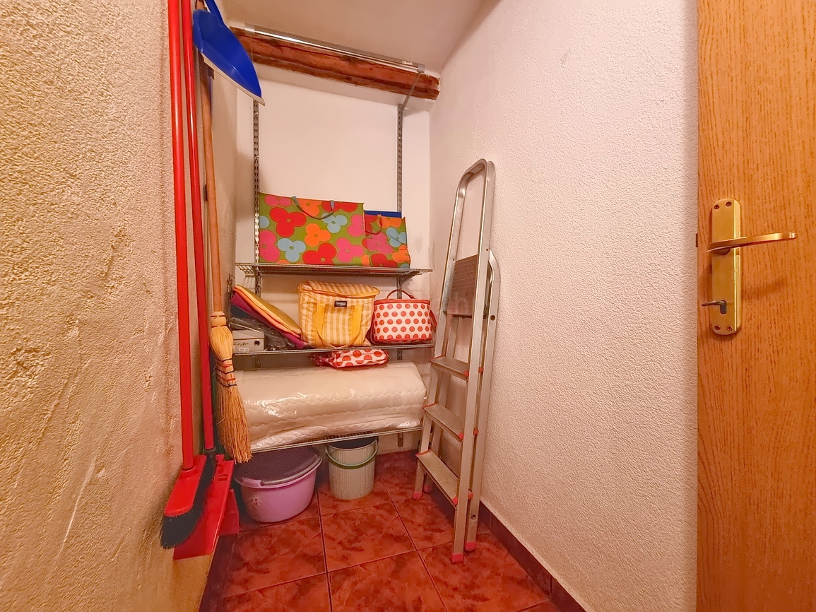 Malinska, appartamento con spaziosa terrazza verde!