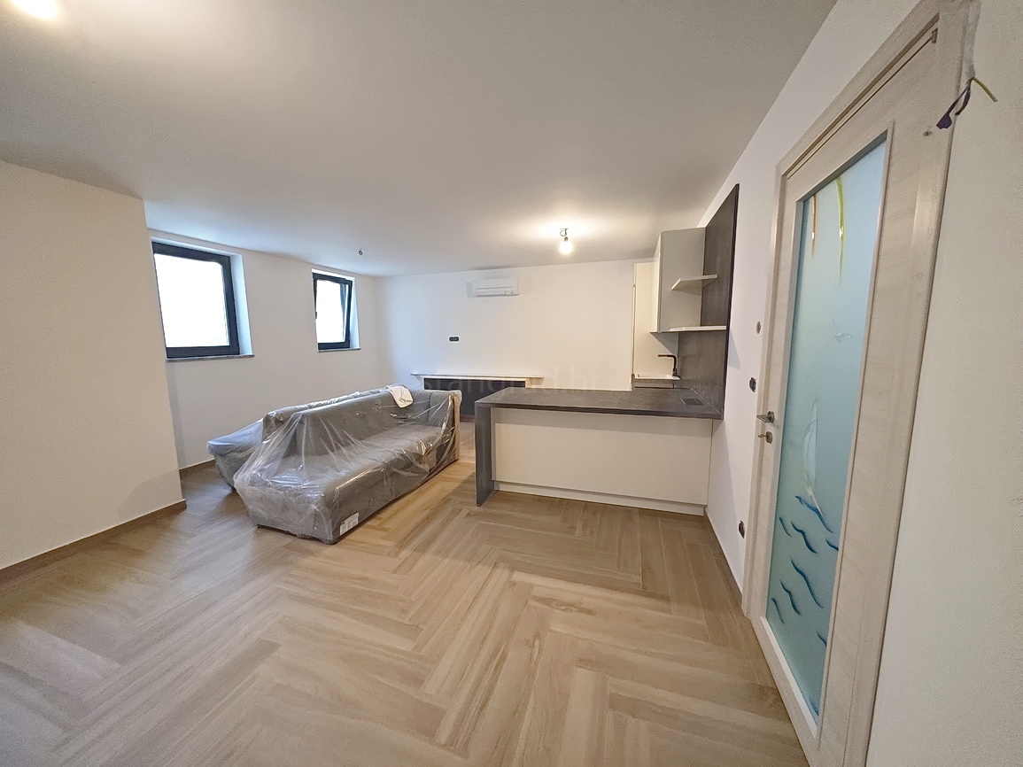 Malinska, casa bifamiliare con piscina e vista mare!