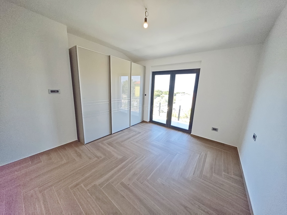 Malinska, casa bifamiliare con piscina e vista mare!