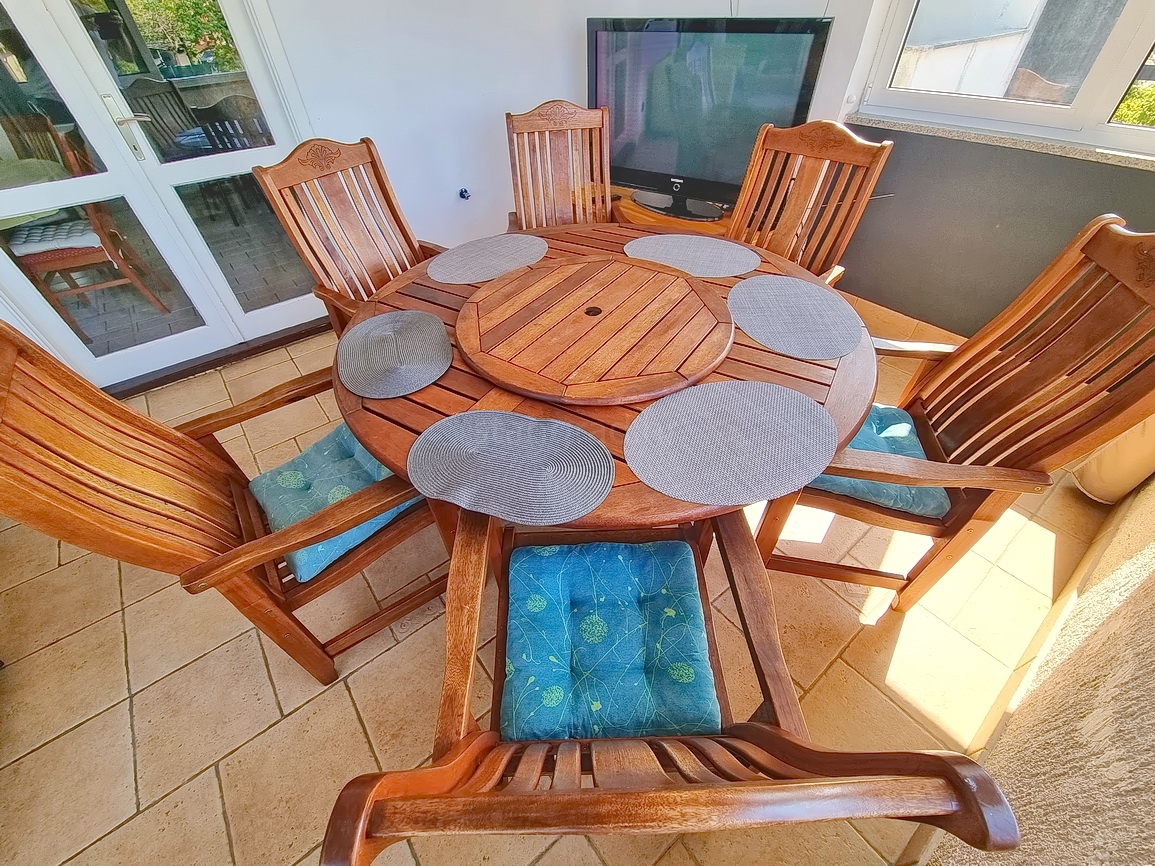 Malinska, spazioso appartamento arredato vicino al mare e al centro!