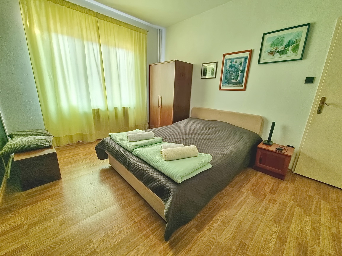 Malinska, spazioso appartamento arredato vicino al mare e al centro!