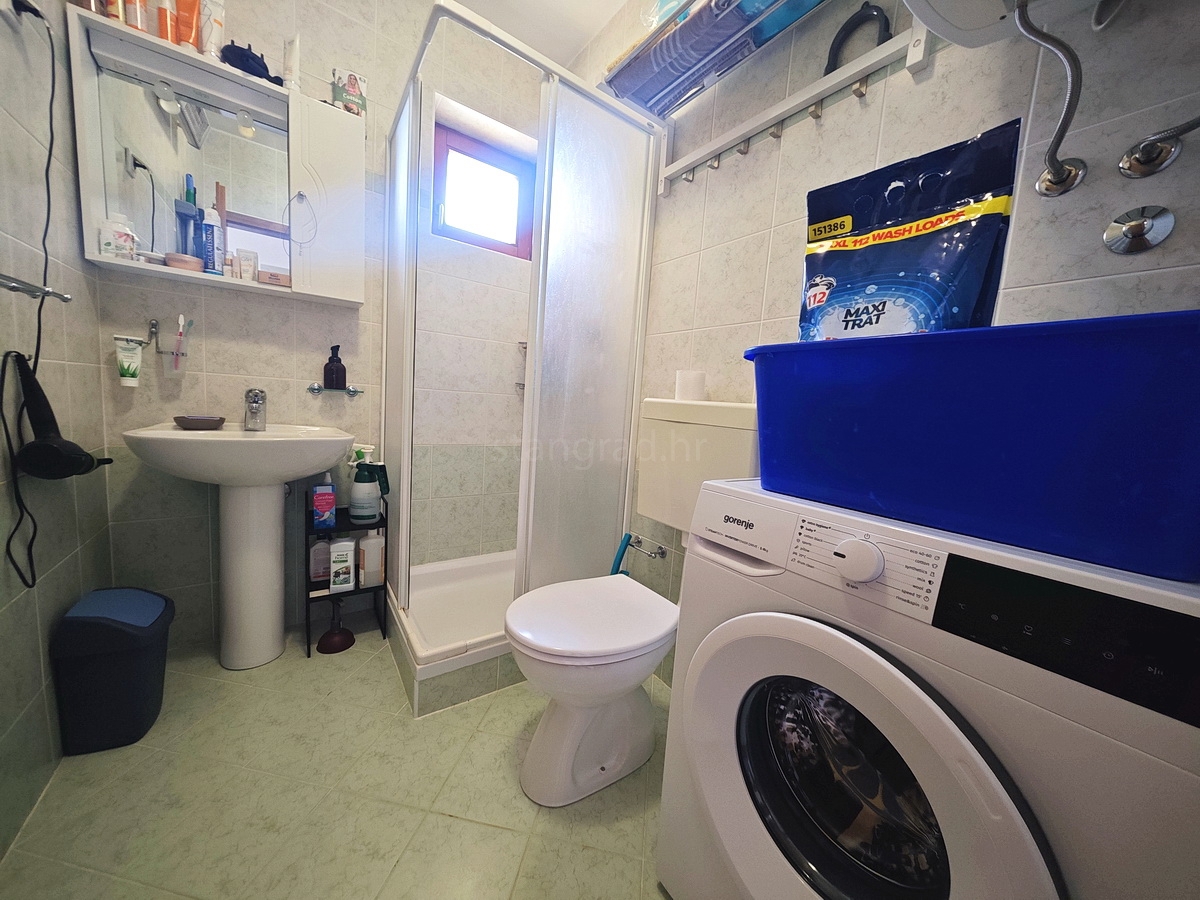 Malinska, appartamento duplex vicino al mare con vista!