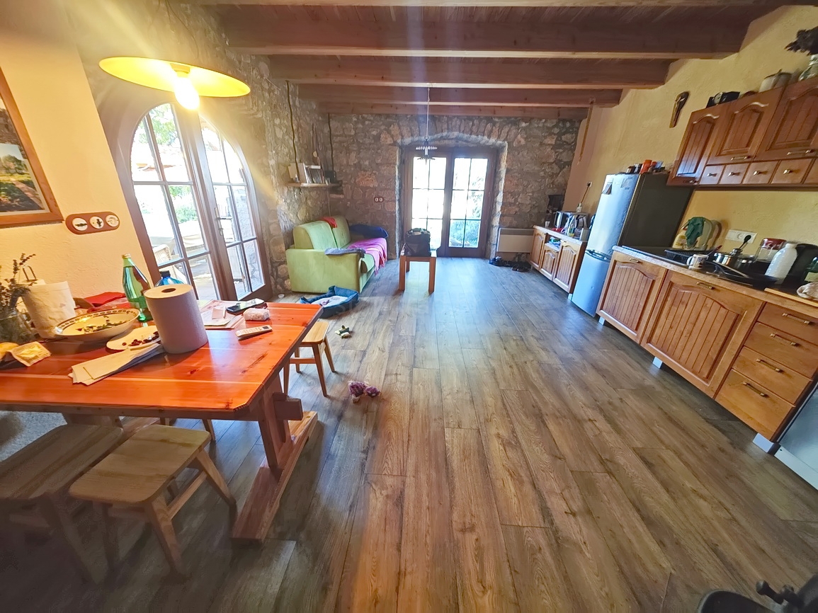 Zona di Malinska, casa in pietra ristrutturata con vista mare!