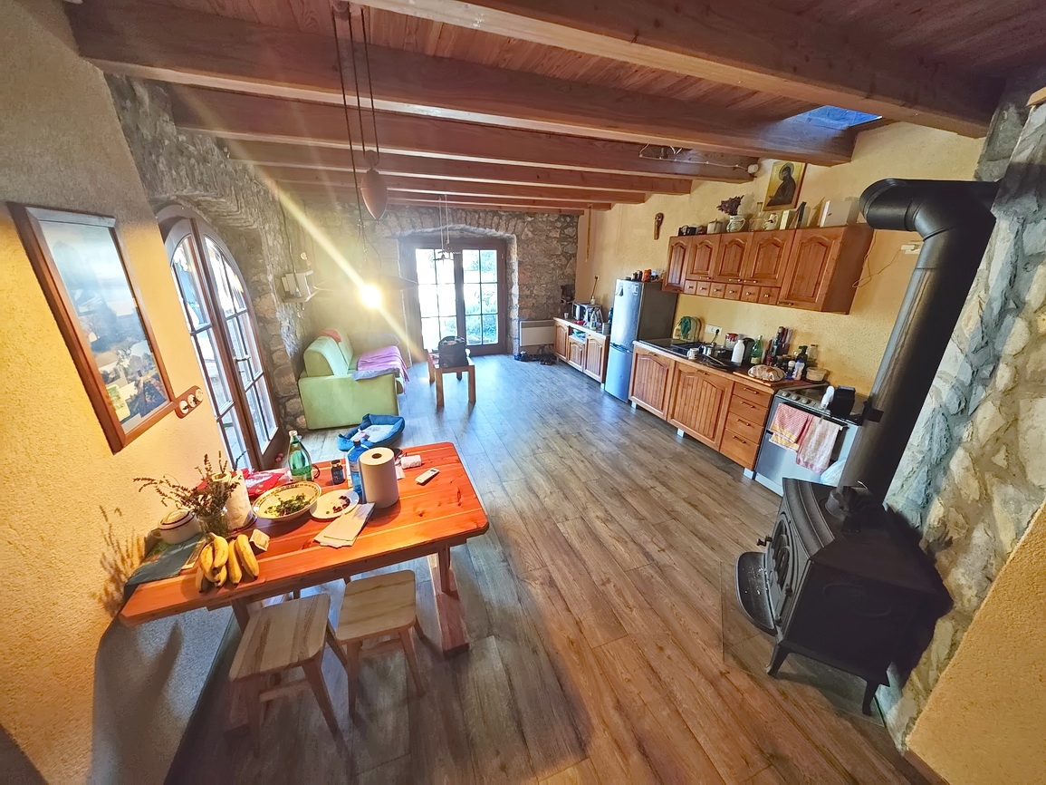 Zona di Malinska, casa in pietra ristrutturata con vista mare!