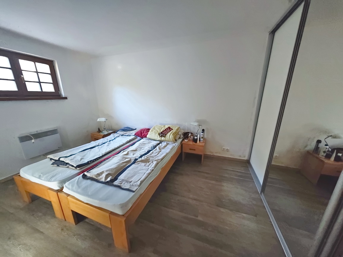 Zona di Malinska, casa in pietra ristrutturata con vista mare!