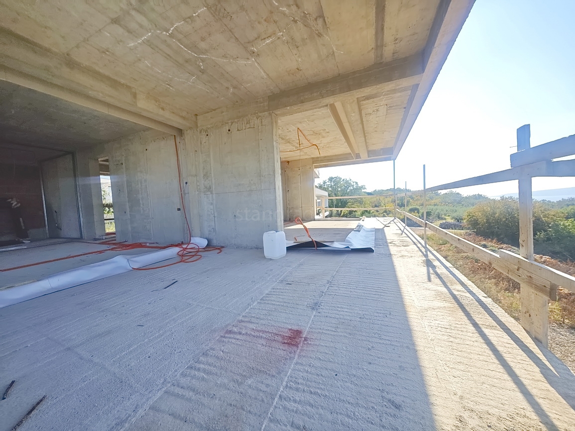 Zona di Krk, casa moderna con vista sul mare aperto!