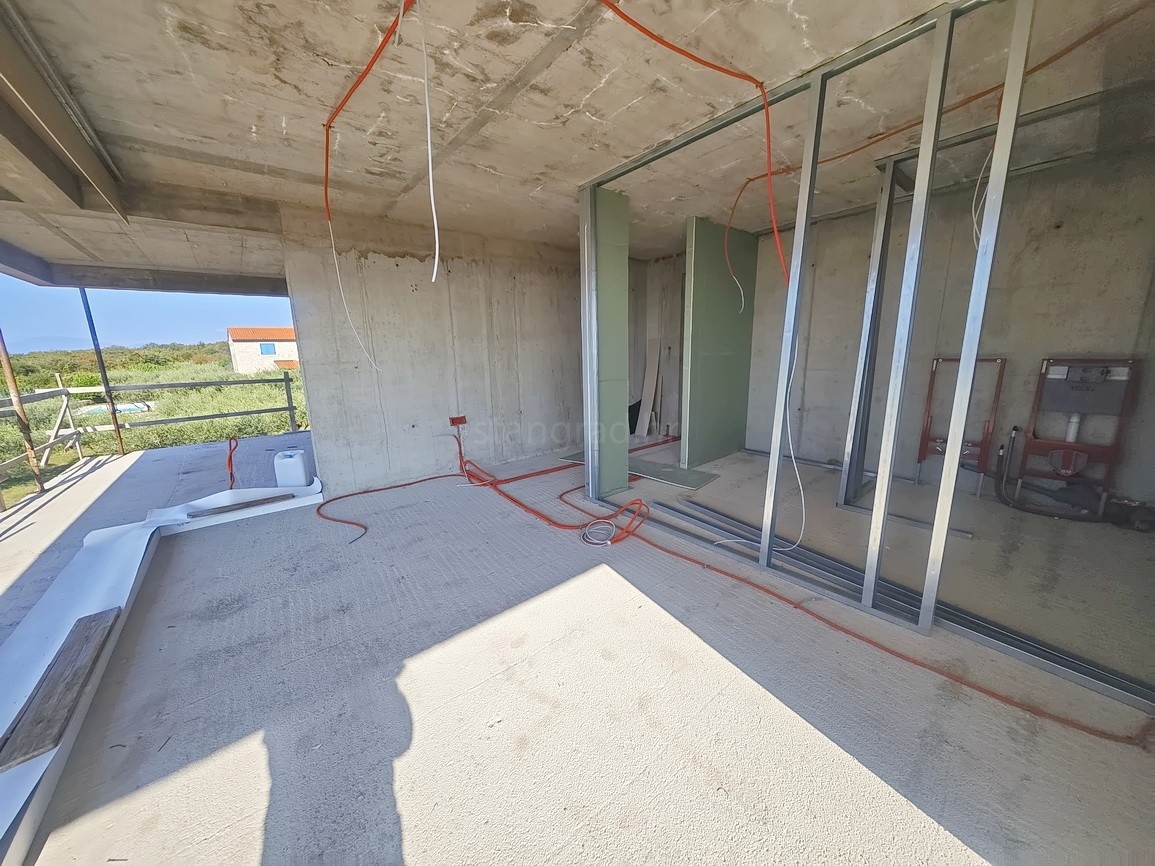 Zona di Krk, casa moderna con vista sul mare aperto!