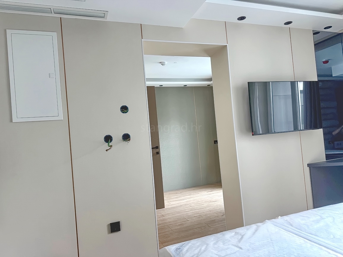 Crikvenica, moderno appartamento in un edificio di lusso nel centro!