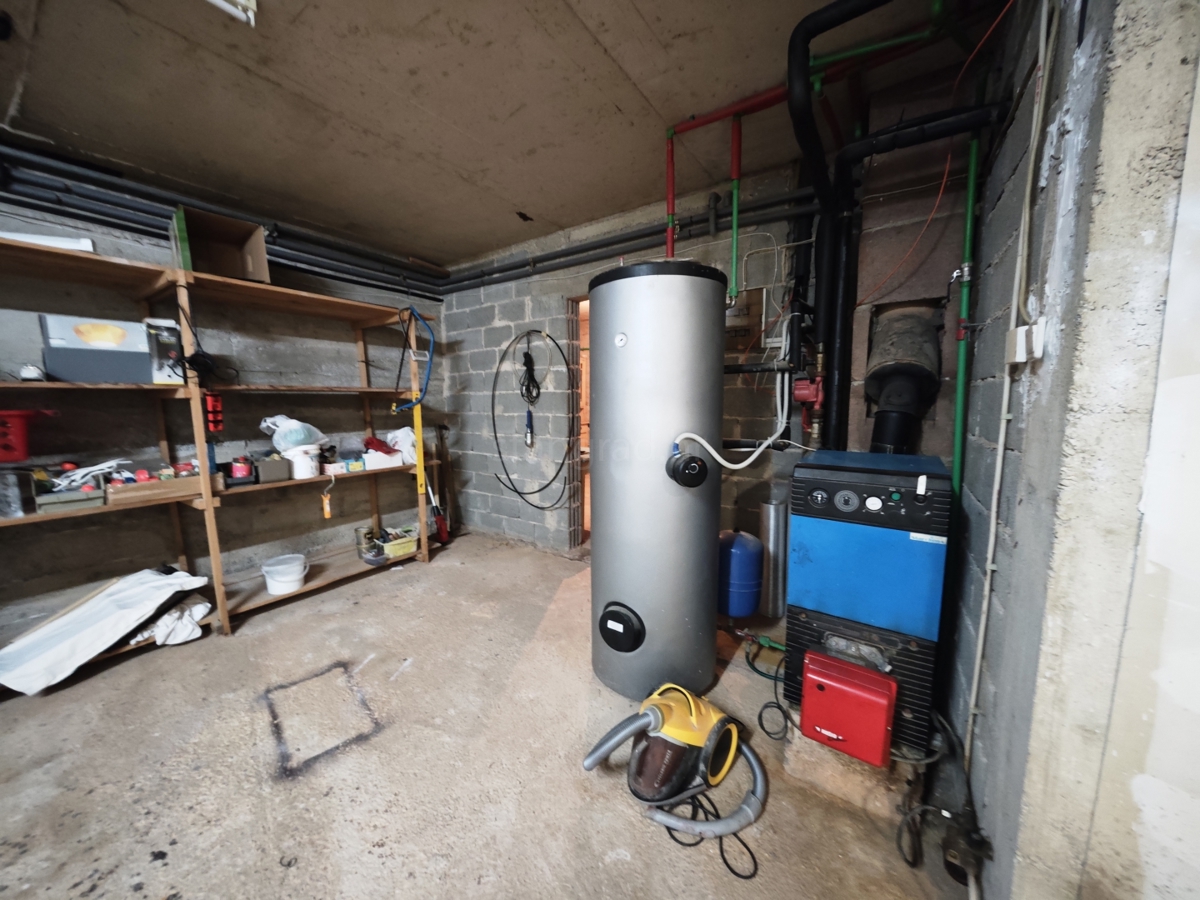 Krk, casa indipendente con grande giardino e piscina!