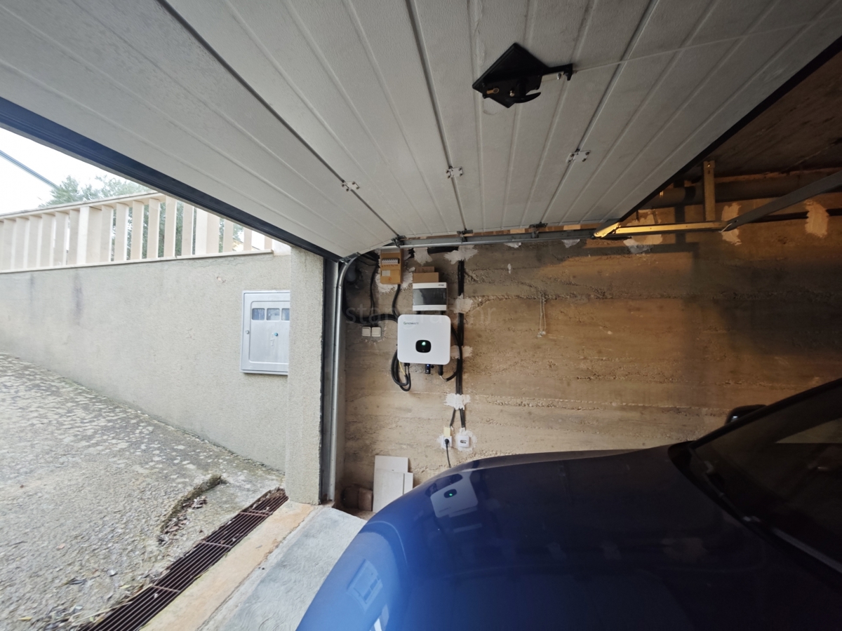 Krk, casa indipendente con grande giardino e piscina!