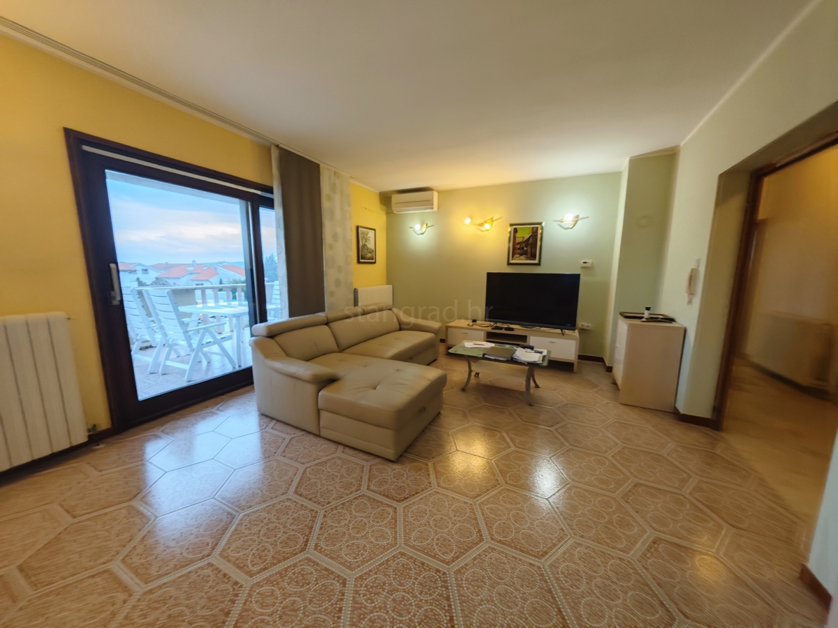 Krk, casa indipendente con grande giardino e piscina!