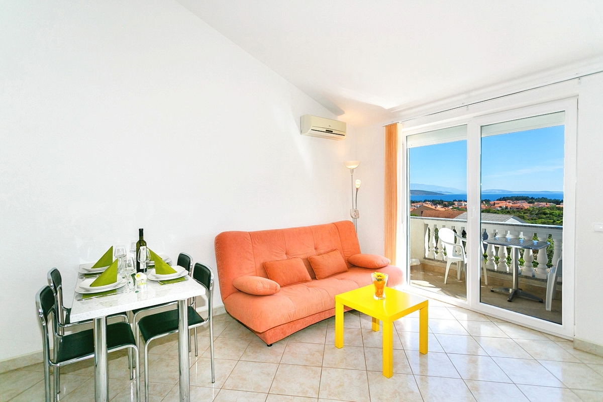 Krk, condominio con 7 unità abitative vicino al mare!