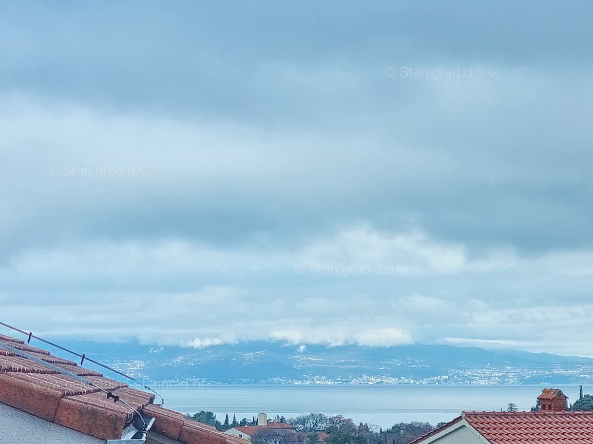 Malinska, appartamento arredato al 2° piano con vista sul mare!