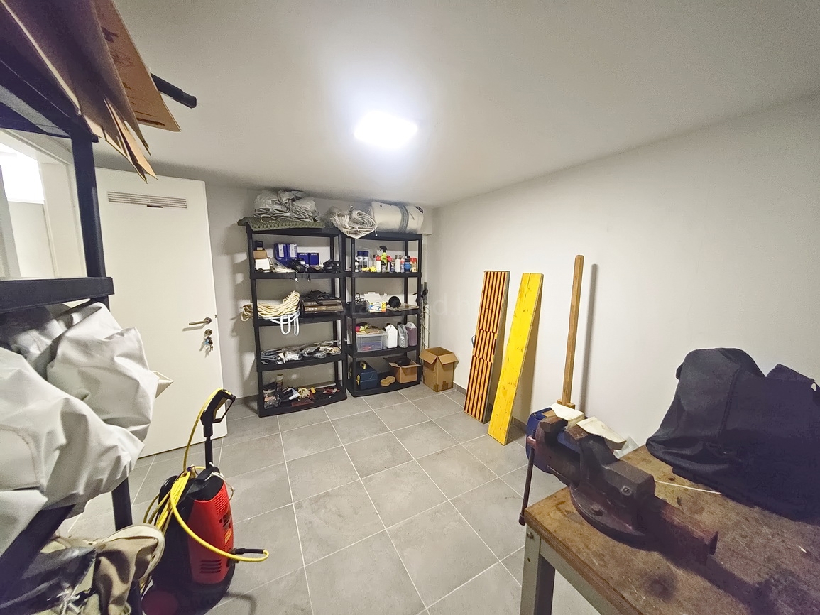 Krk, moderno appartamento con piscina e vista mare!