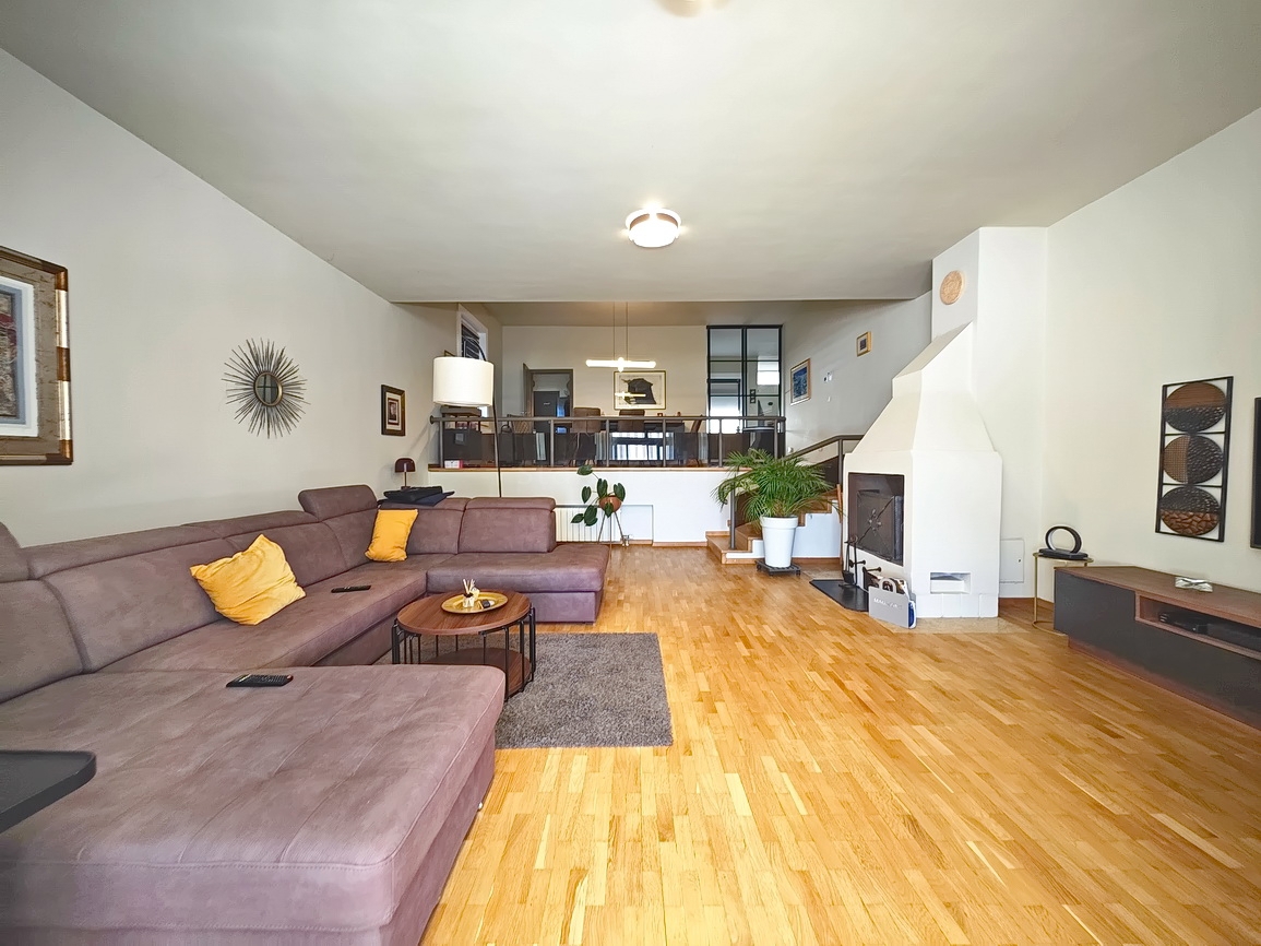 Njivice, casa a un piano in un'ottima posizione vicino al mare!