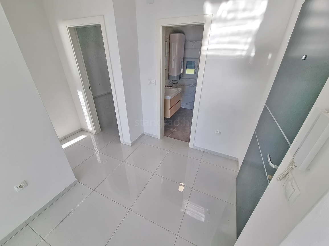 Crikvenica, appartamento con due camere da letto in un nuovo edificio vicino al mare!