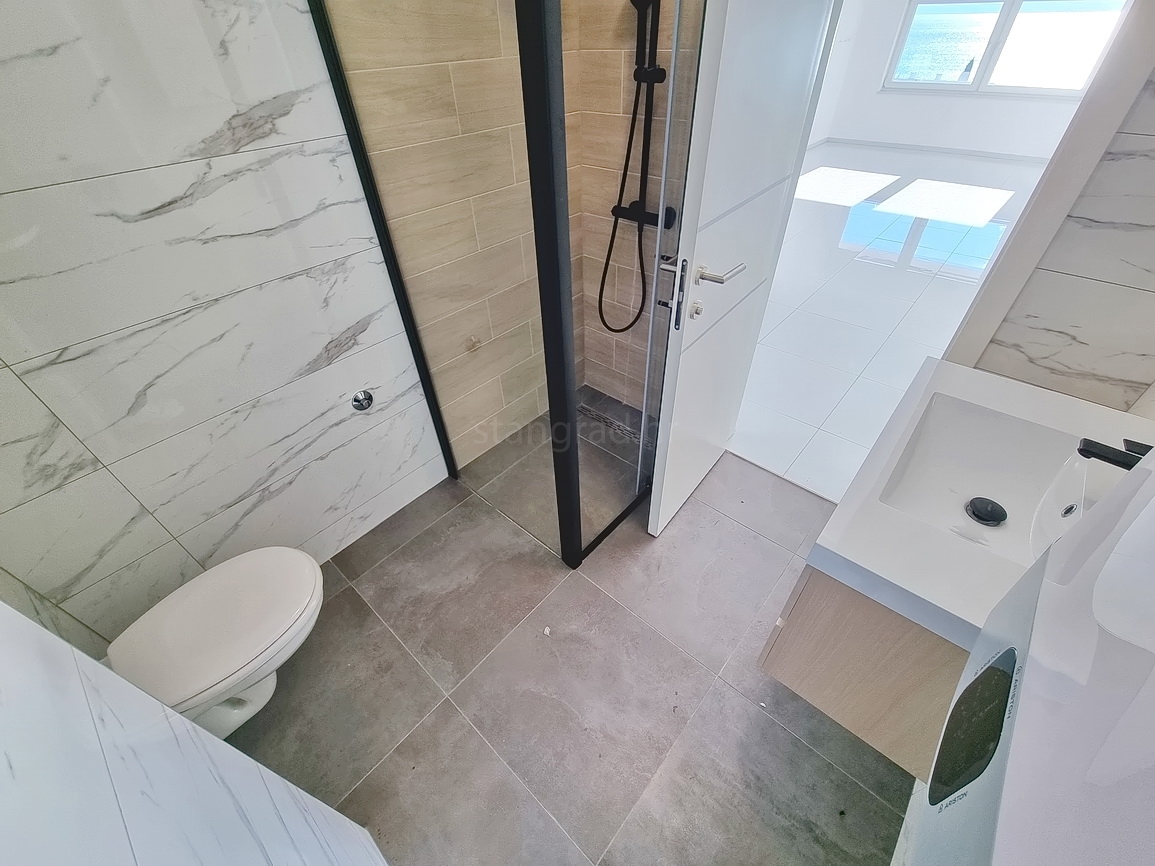 Crikvenica, appartamento con due camere da letto in un nuovo edificio vicino al mare!