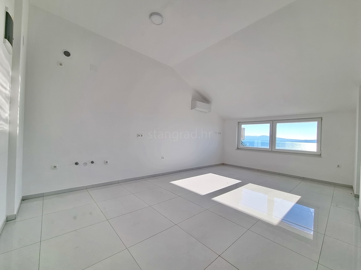 Crikvenica, appartamento con due camere da letto in un nuovo edificio vicino al mare!