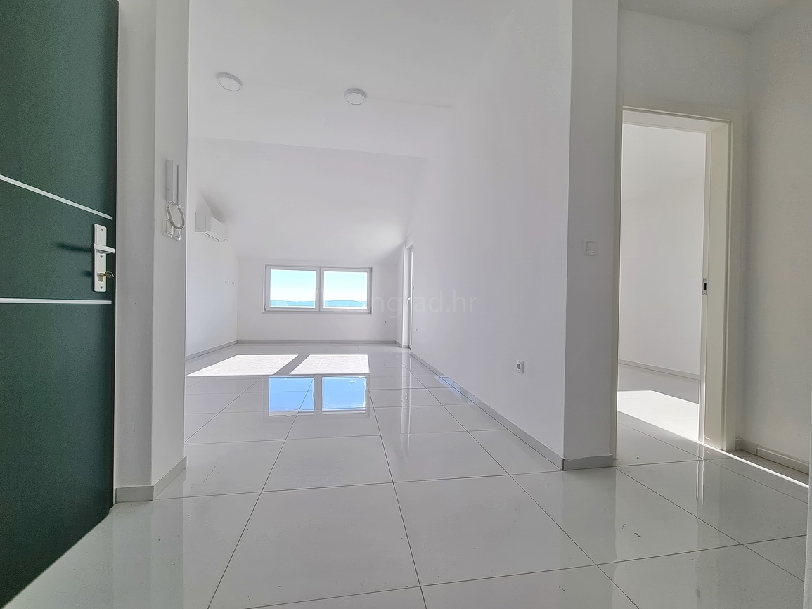 Crikvenica, appartamento con due camere da letto in un nuovo edificio vicino al mare!