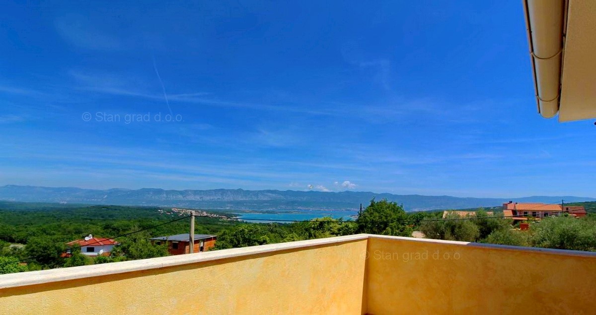 Soline Bay, un'eccezionale villa in pietra mediterranea con piscina e una bellissima vista