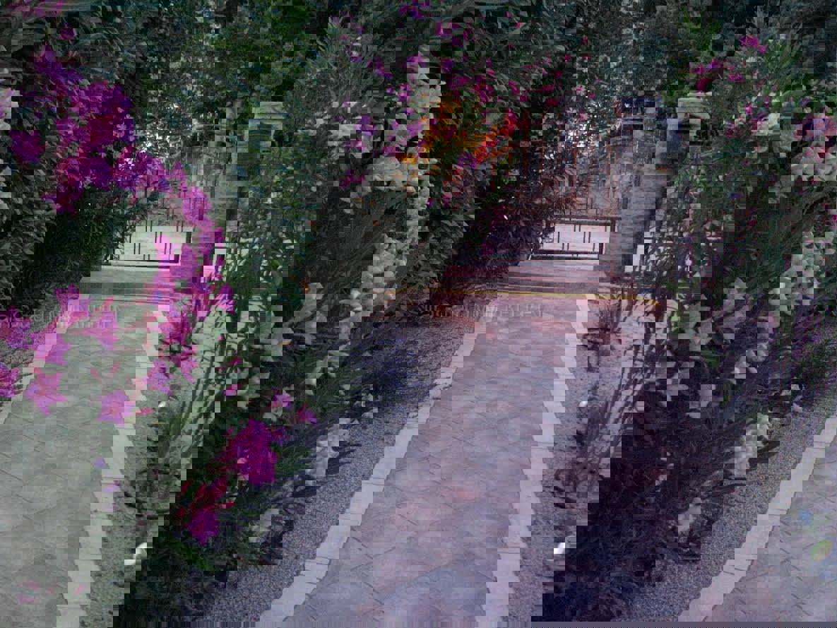 Isola di Krk, casa indipendente con piscina