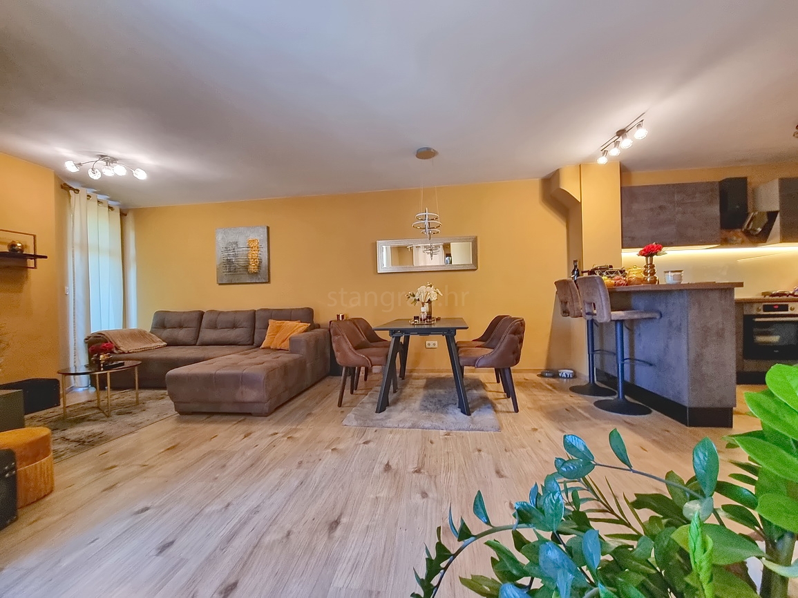 Malinska, appartamento arredato con due camere da letto in un'ottima posizione!