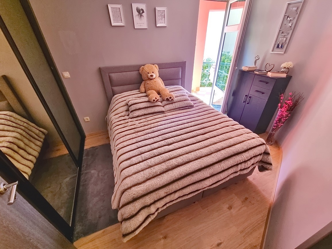 Malinska, appartamento arredato con due camere da letto in un'ottima posizione!