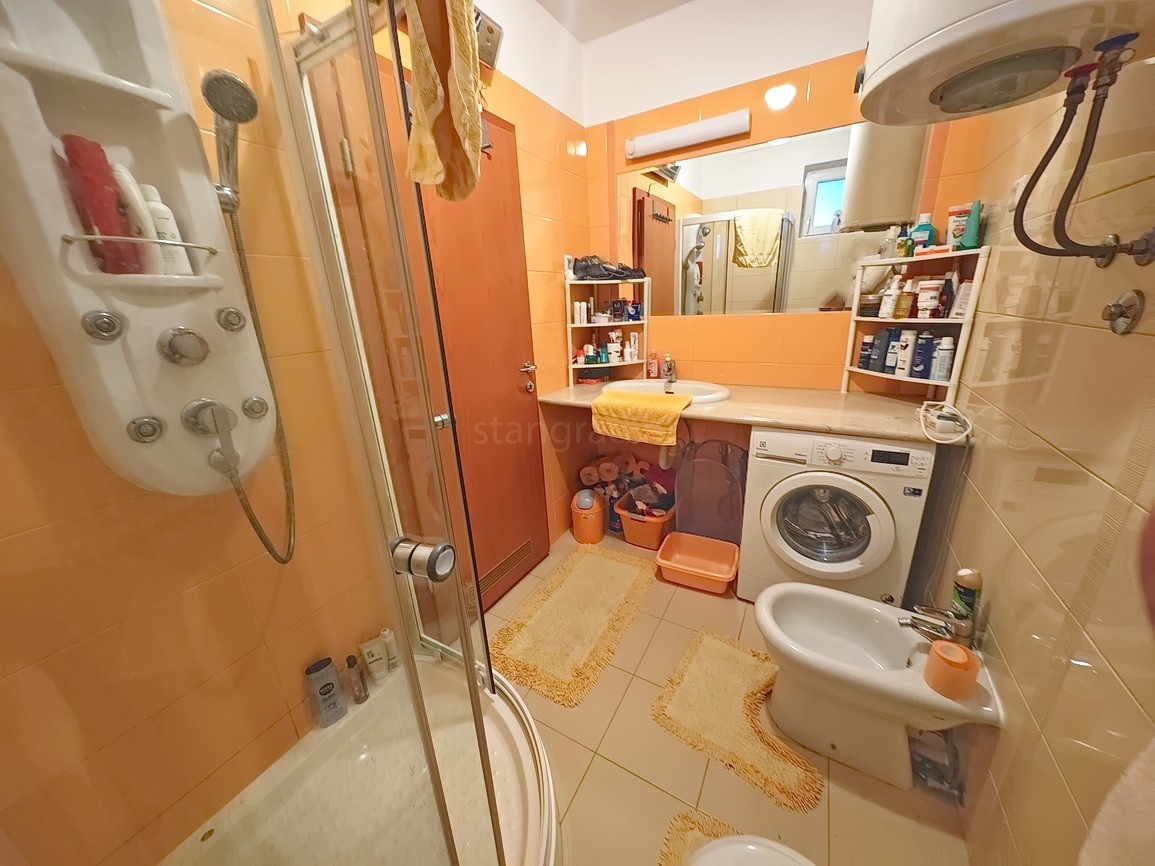 Baška, appartamento con due camere da letto al 1° piano con giardino!