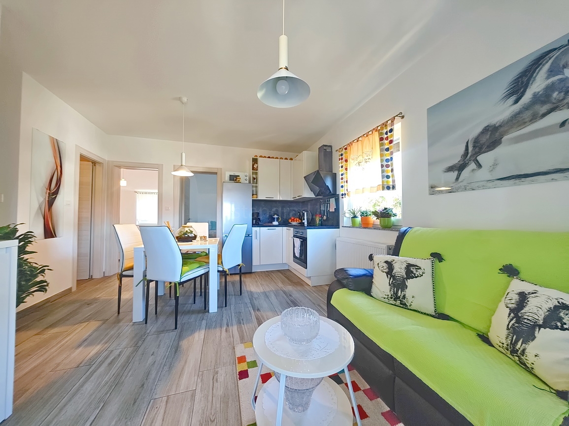 Soline Bay, appartamento arredato al 2° piano in posizione tranquilla!