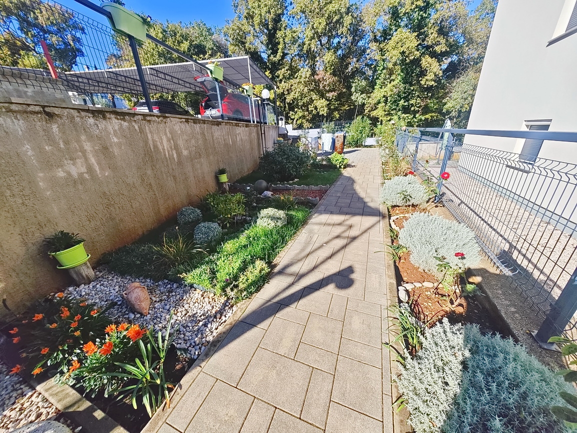 Soline Bay, appartamento arredato al 2° piano in posizione tranquilla!