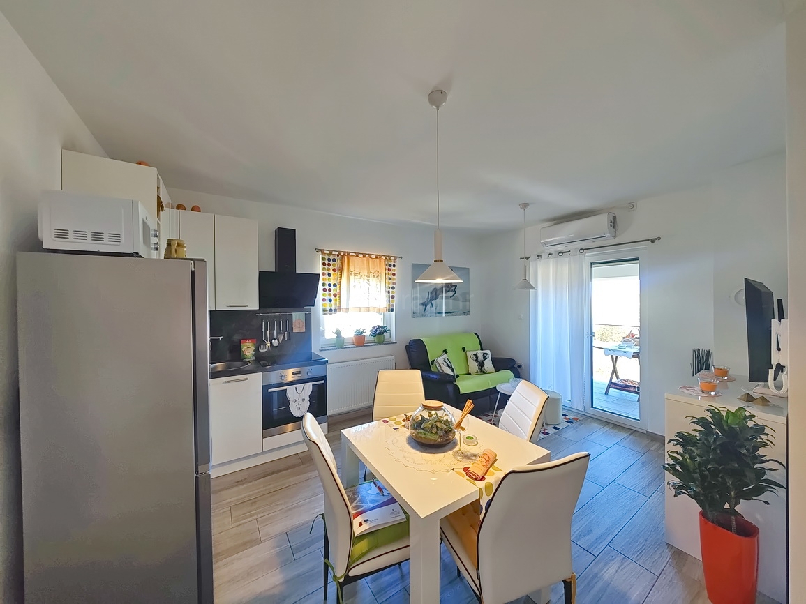 Soline Bay, appartamento arredato al 2° piano in posizione tranquilla!