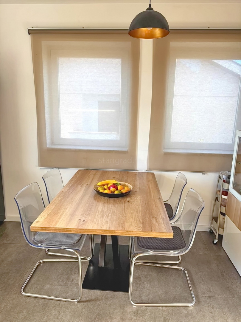 Krk, appartamento duplex con tre camere da letto e vista mare!