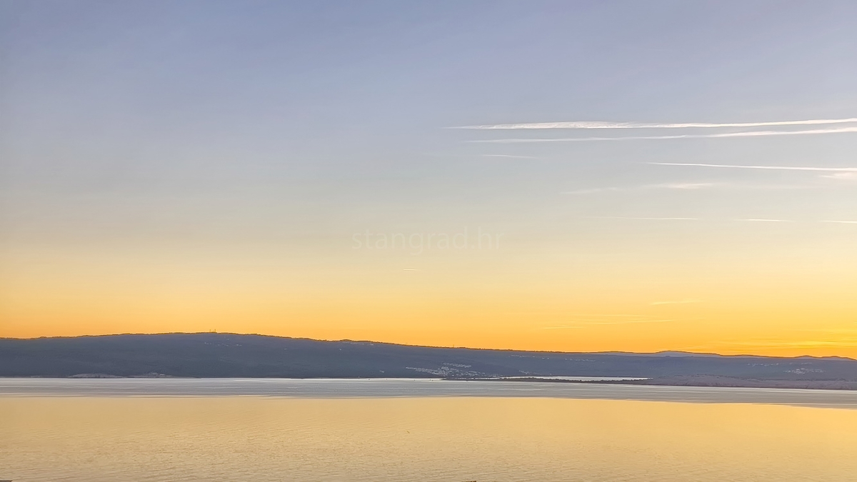 Crikvenica, appartamento al 1° piano in fase di costruzione, vicino al mare!