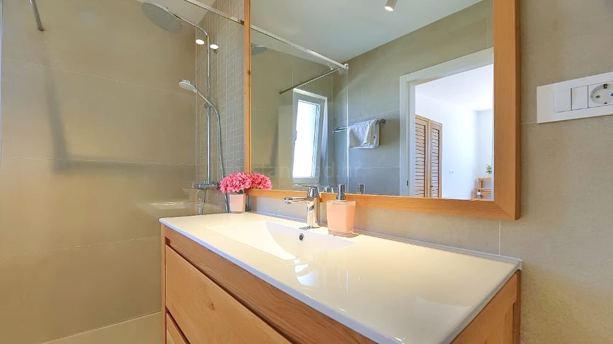 Malinska, lussuosa casa con piscina e vista mare!