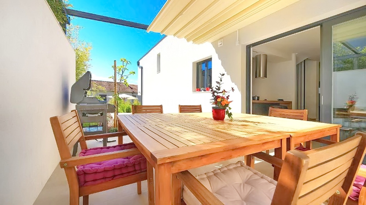 Malinska, lussuosa casa con piscina e vista mare!